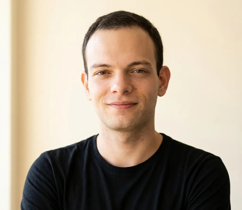 Mateus Hahn, founder of Lumaru